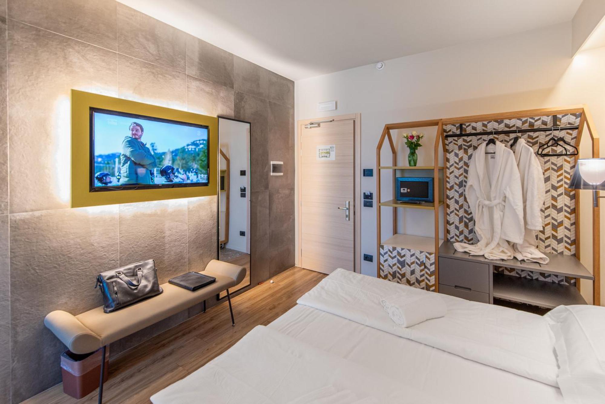 Ile Hotel Peschiera del Garda Exteriör bild