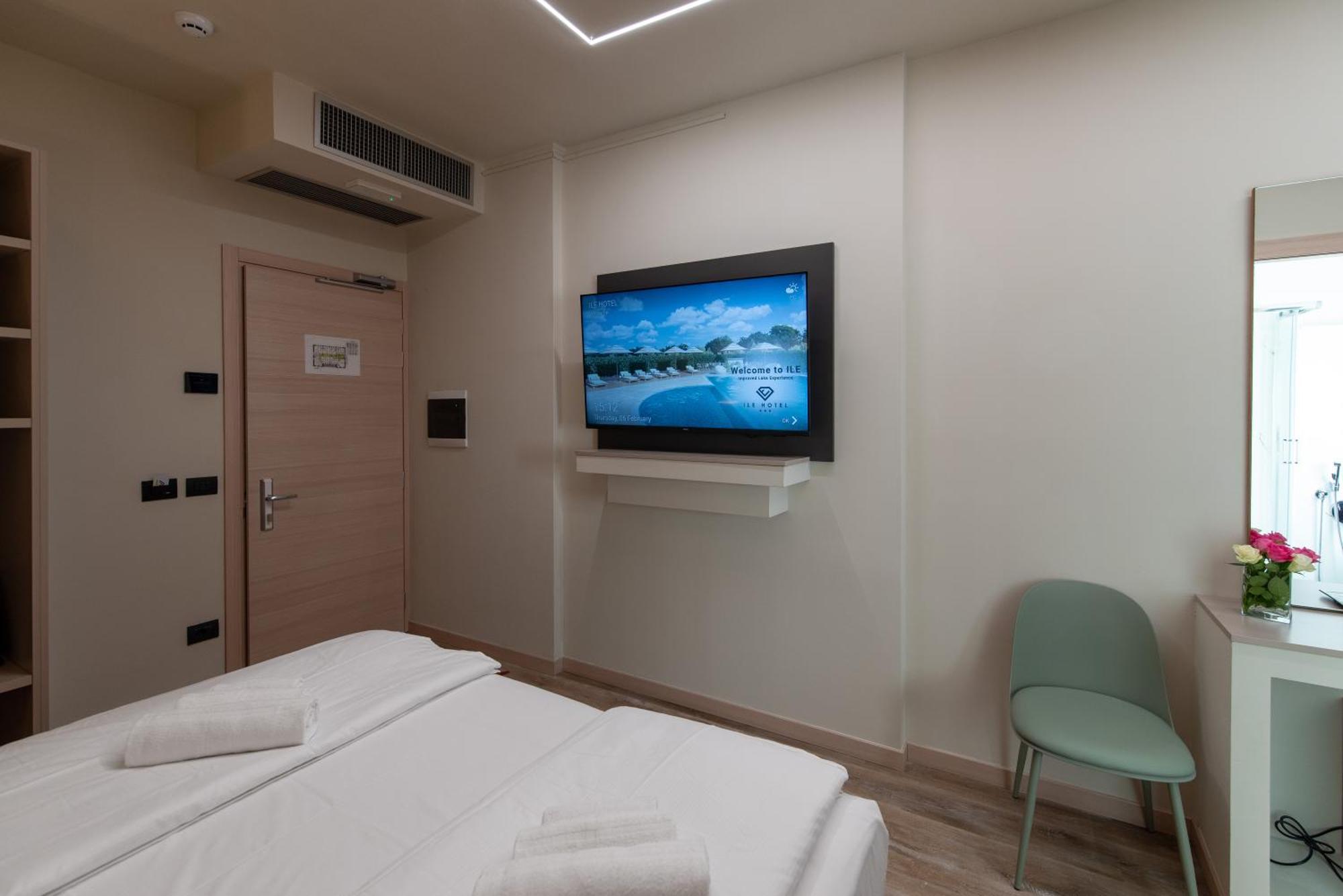 Ile Hotel Peschiera del Garda Exteriör bild