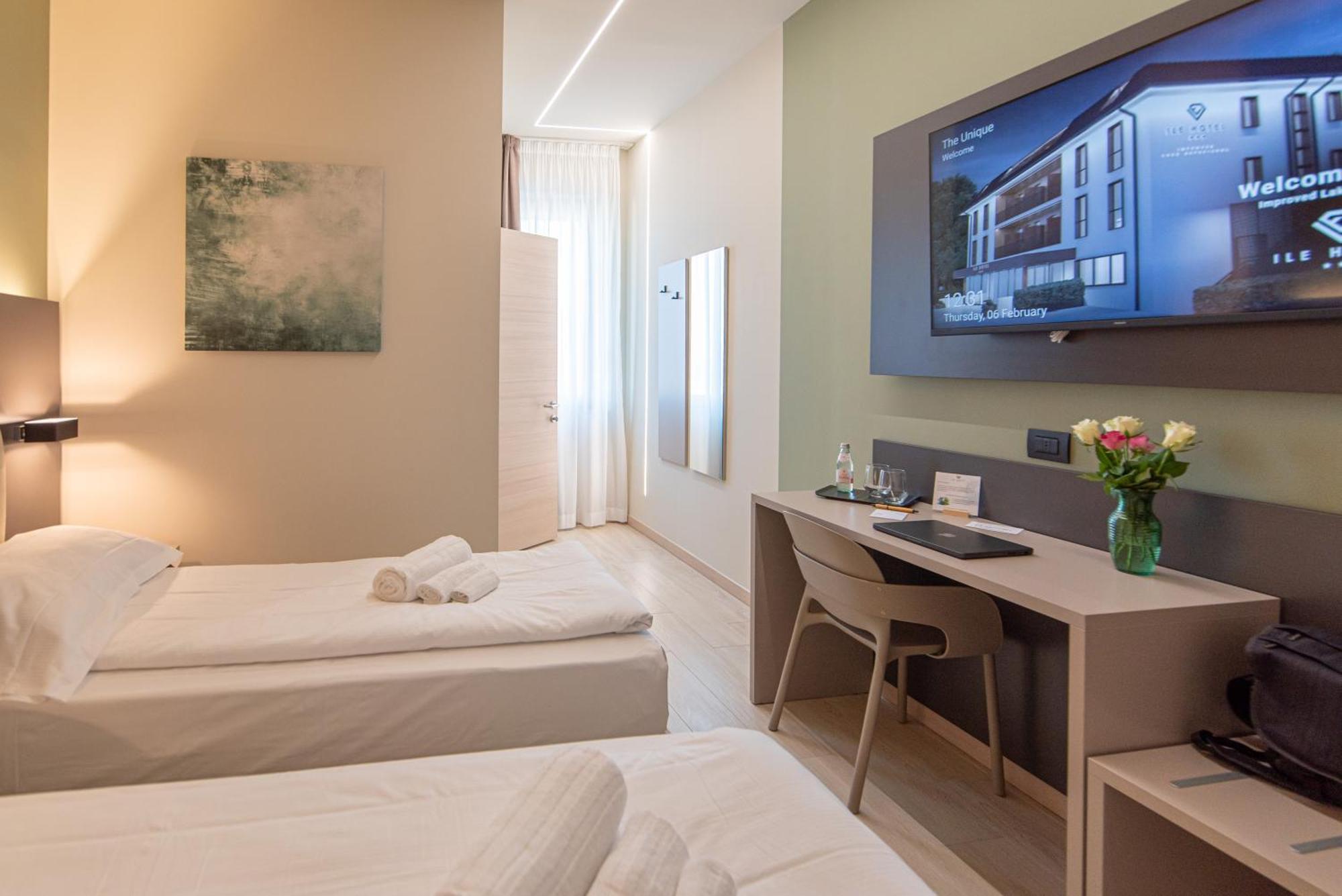 Ile Hotel Peschiera del Garda Exteriör bild