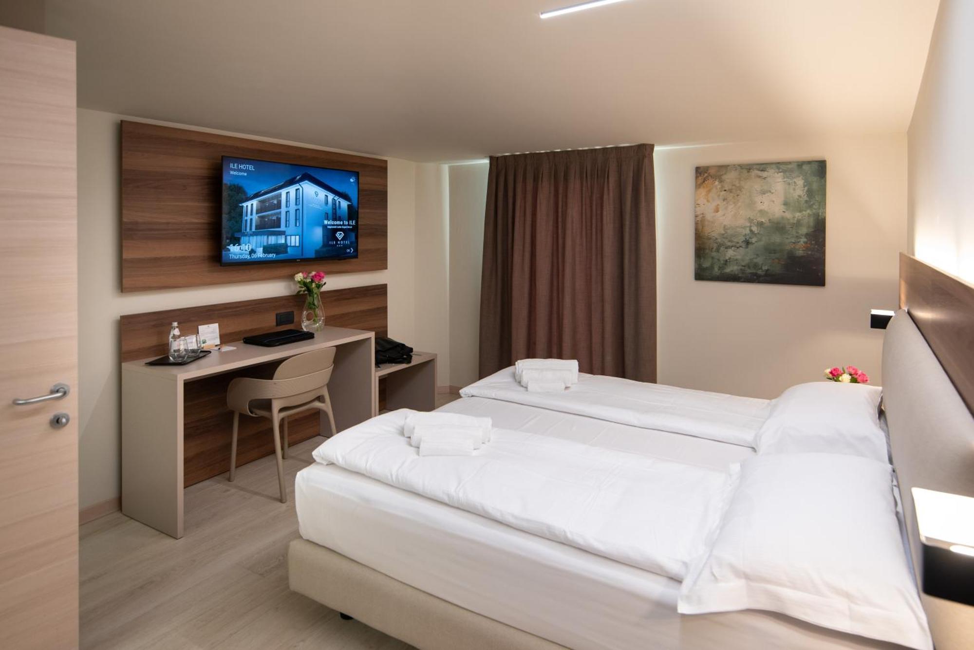 Ile Hotel Peschiera del Garda Exteriör bild